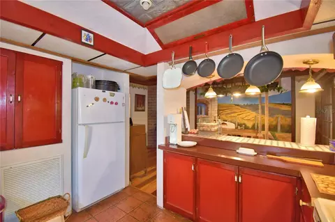 Kitchen - 760 Mcclellan Rd, Frostproof, FL 33843 photo 3 of 4