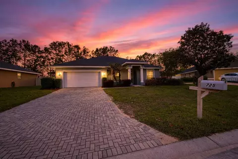 725 Country Walk Cv, Eagle Lake, FL 33839