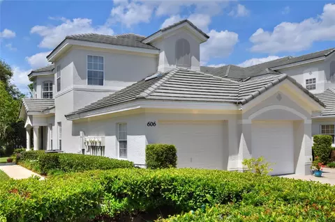 606 Grasslands Village Cir, Lakeland, FL 33803