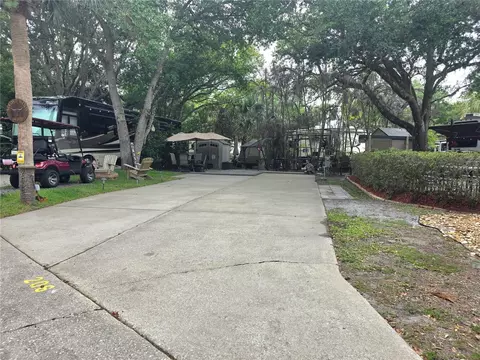 206 Longhorn Dr, Lake Wales, FL 33898