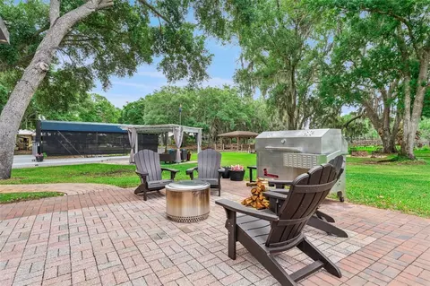 Exterior - 11516 Lyons Ct, Clermont, FL 34711 photo 6 of 10