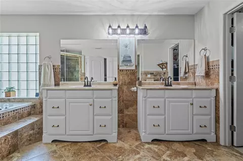 Bath - 11516 Lyons Ct, Clermont, FL 34711 photo 1 of 5
