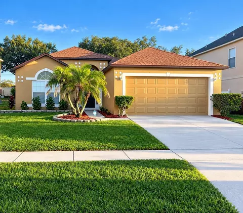 140 Milestone Dr, Haines City, FL 33844
