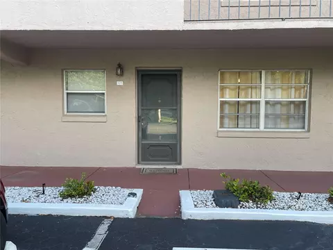 150 El Dorado #105, Winter Haven, FL 33884
