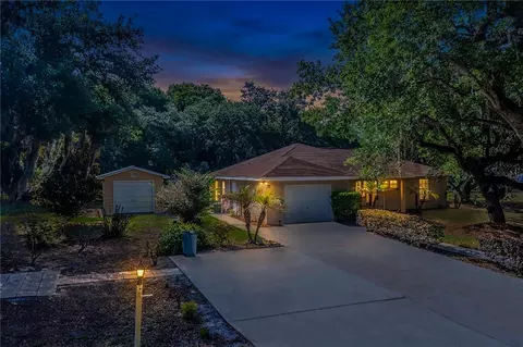 33 Pinewood Dr, Haines City, FL 33844