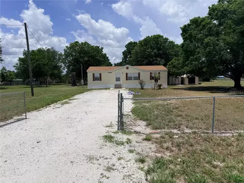 33 Ridge Rd, Frostproof, FL 33843