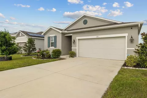 Exterior - 125 Crestview Ln, Dundee, FL 33838 photo 2 of 7
