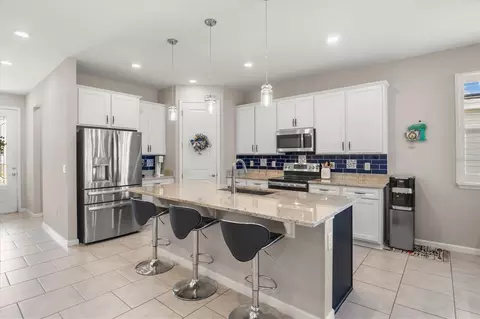 Kitchen - 125 Crestview Ln, Dundee, FL 33838 photo 1 of 3