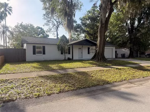 611 Limber Ln, Lakeland, FL 33810