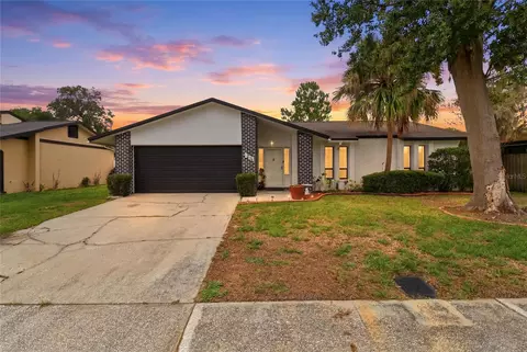 804 Centerwood Ct, Brandon, FL 33511