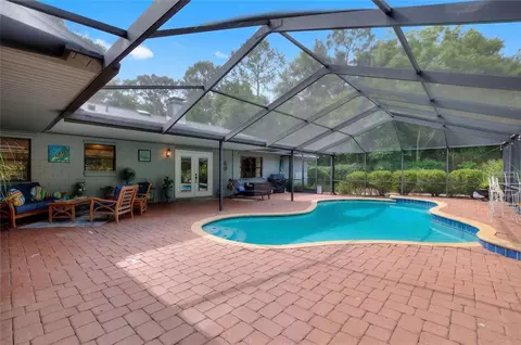 Exterior - 7 Lake Arrowhead Dr, Winter Haven, FL 33880 photo 14 of 34