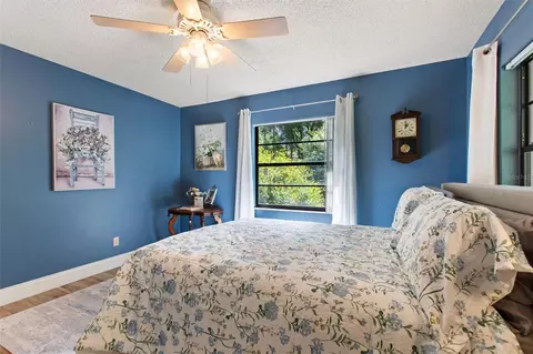 Bedroom - 7 Lake Arrowhead Dr, Winter Haven, FL 33880 photo 7 of 8