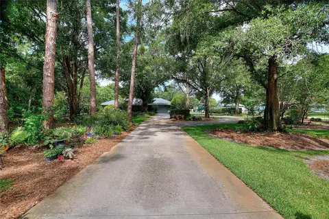 Exterior - 7 Lake Arrowhead Dr, Winter Haven, FL 33880 photo 2 of 34