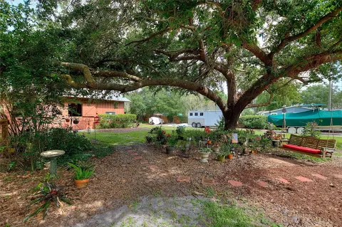 Exterior - 7 Lake Arrowhead Dr, Winter Haven, FL 33880 photo 22 of 34