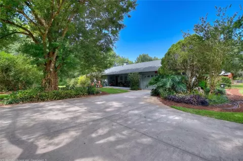 7 Lake Arrowhead Dr, Winter Haven, FL 33880