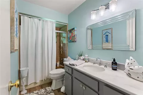 Bath - 7 Lake Arrowhead Dr, Winter Haven, FL 33880 photo 4 of 4