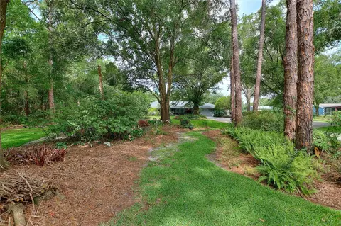 Exterior - 7 Lake Arrowhead Dr, Winter Haven, FL 33880 photo 6 of 34