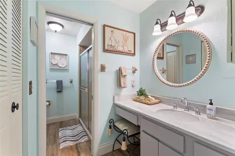 Bath - 7 Lake Arrowhead Dr, Winter Haven, FL 33880 photo 2 of 4