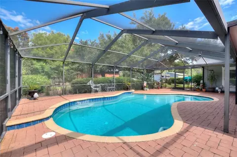 Exterior - 7 Lake Arrowhead Dr, Winter Haven, FL 33880 photo 21 of 34