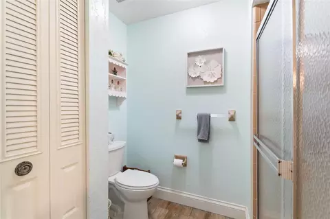 Bath - 7 Lake Arrowhead Dr, Winter Haven, FL 33880 photo 3 of 4