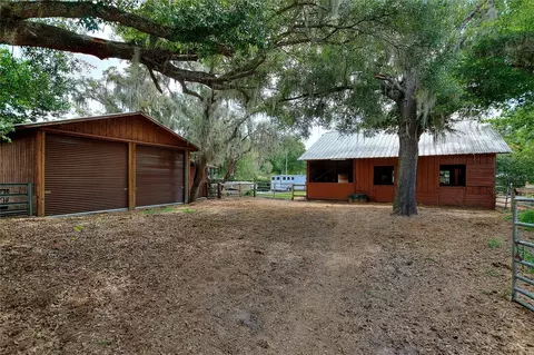 Exterior - 7 Lake Arrowhead Dr, Winter Haven, FL 33880 photo 13 of 34