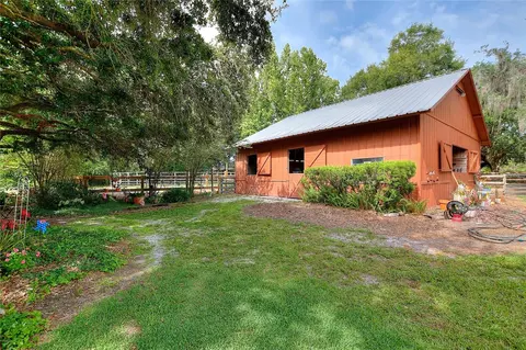 Exterior - 7 Lake Arrowhead Dr, Winter Haven, FL 33880 photo 24 of 34