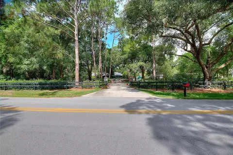 Exterior - 7 Lake Arrowhead Dr, Winter Haven, FL 33880 photo 31 of 34