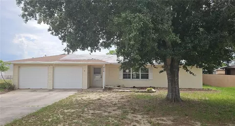 416 6th St S, Dundee, FL 33838