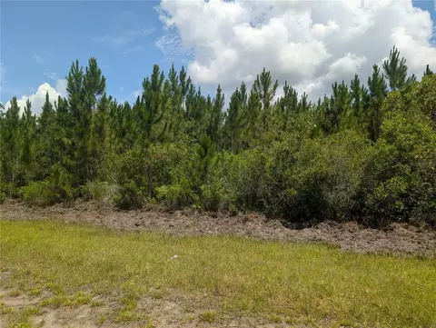 106 Japonica Dr, Indian Lake Estates, FL 33855