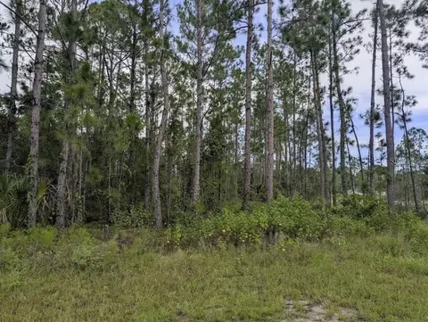 1122 Poinciana Dr, Indian Lake Estates, FL 33855