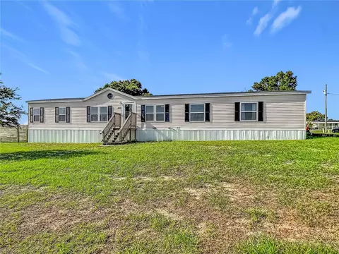 202 Waverly Loop, Lake Wales, FL 33859