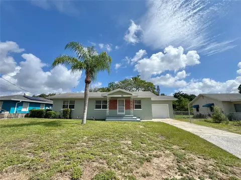 921 Avenue E NE, Winter Haven, FL 33881
