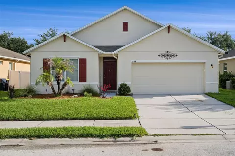 1844 Skyview Dr, Auburndale, FL 33823