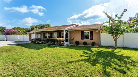 7003 Sheffield Dr, Lakeland, FL 33810