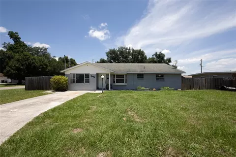 2095 W Hartridge Ter, Winter Haven, FL 33881