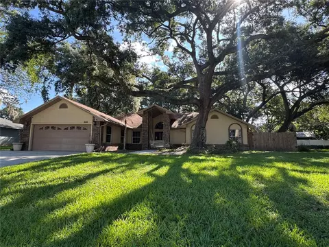 915 Heatherbrook Dr, Auburndale, FL 33823