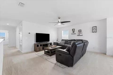 Entry Way - 5026 Down Ct, Saint Cloud, FL 34772 photo 3 of 5