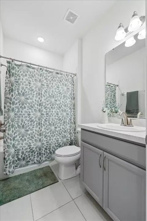 Bath - 5026 Down Ct, Saint Cloud, FL 34772 photo 4 of 5