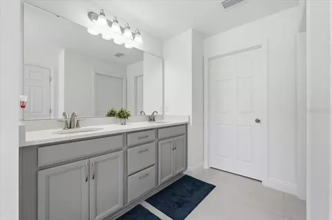 Entry Way - 5026 Down Ct, Saint Cloud, FL 34772 photo 4 of 5