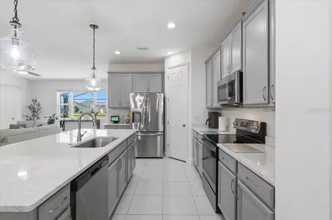 Kitchen - 5026 Down Ct, Saint Cloud, FL 34772 photo 4 of 4