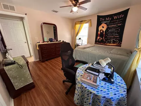 Bedroom - 224 Montego Dr, Sebring, FL 33870 photo 2 of 6