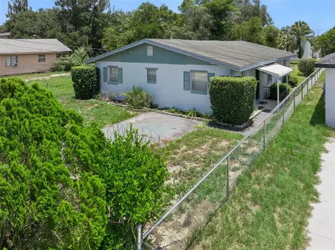 442 E St, Lake Wales, FL 33853