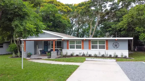 1022 S Tower Ln, Lake Wales, FL 33853