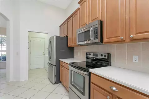 Kitchen - 4105 30th Ln E, Bradenton, FL 34208 photo 2 of 4
