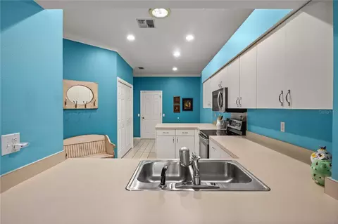 Kitchen - 4 Enclave Dr, Winter Haven, FL 33884 photo 1 of 5