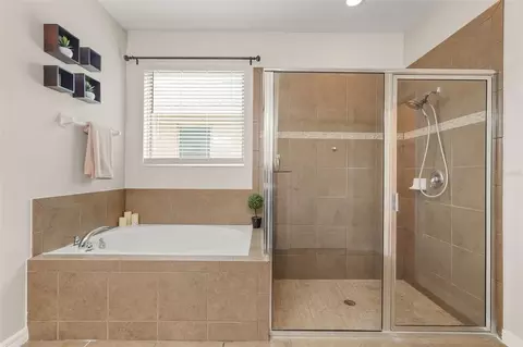 Bath - 1612 Pine Marsh Loop, Saint Cloud, FL 34771 photo 4 of 6
