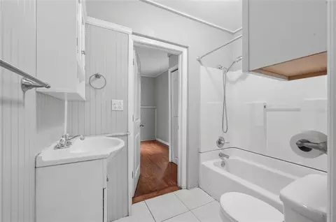 Bath - 730 Westover Pkwy, Bartow, FL 33830 photo 1 of 3