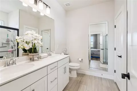 Bath - 7798 Syracuse Dr, Clermont, FL 34714 photo 1 of 3