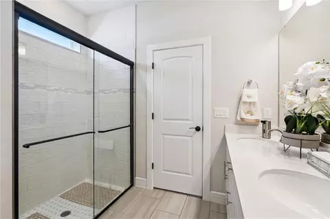 Bath - 7798 Syracuse Dr, Clermont, FL 34714 photo 2 of 3