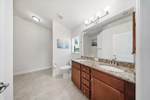 Bath - 1408 Legatto Loop, Dundee, FL 33838 photo 1 of 3
